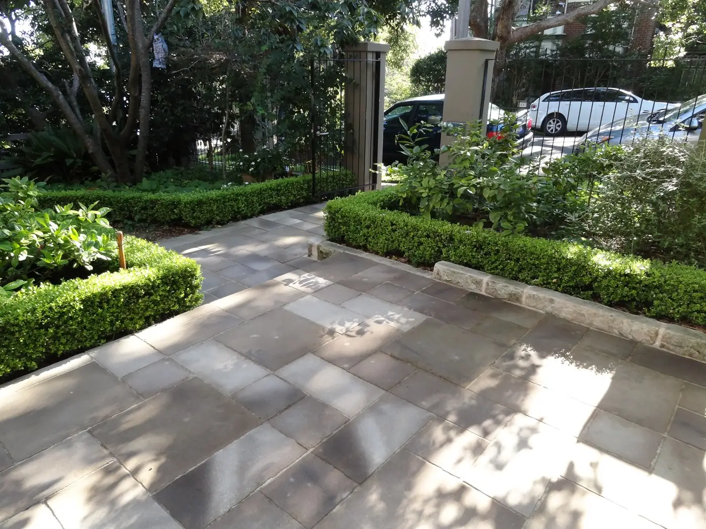 Sawn Sandstone paving
